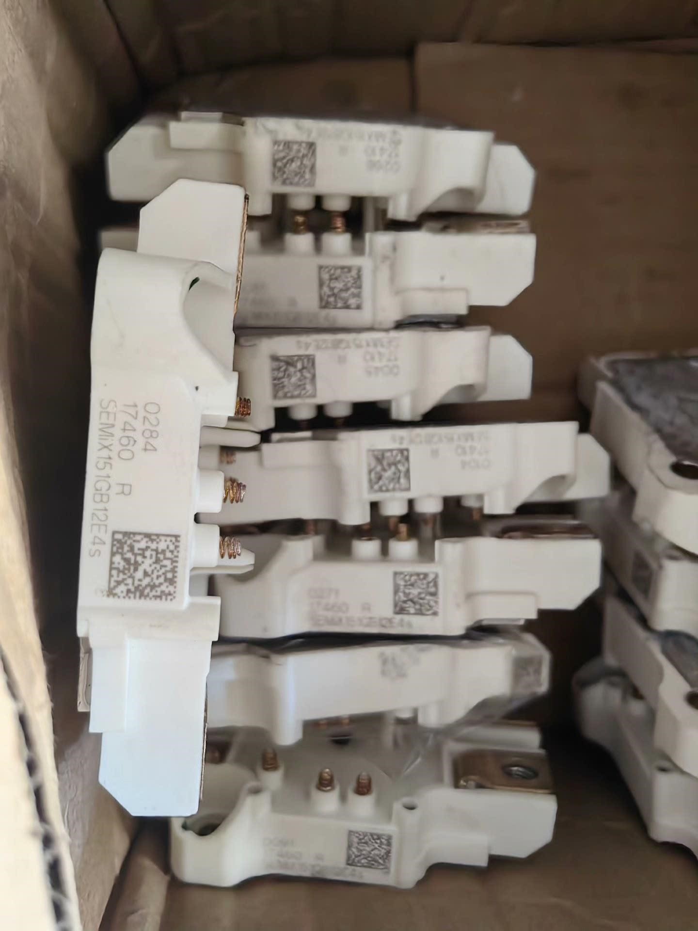 原装拆机  SEMiX151GB12E4s  成色漂亮，测试