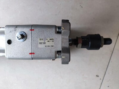 SMC原装正品带锁头CDNA2F40-175-D     C