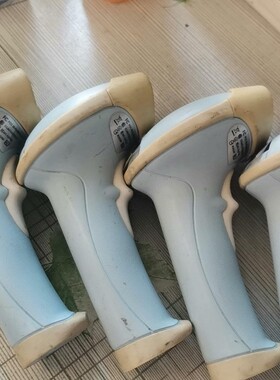 unitech优尼泰克MS842P无线二维条码扫描枪共有4个