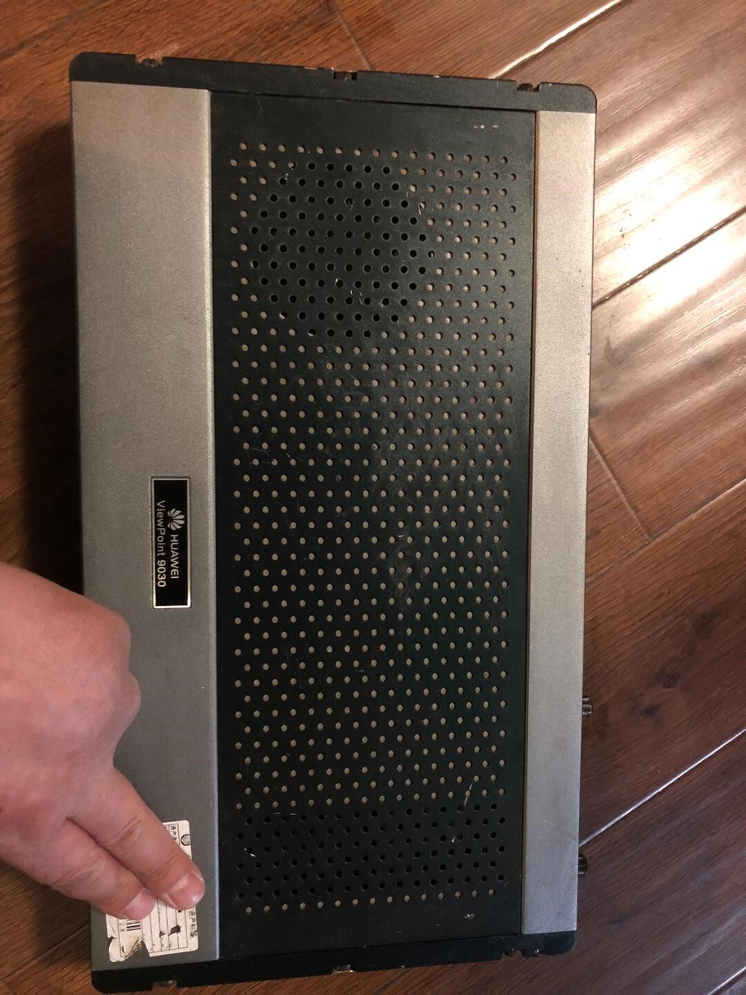 出二手华为9030视频会议主机 主机全好 主机无电源与其它任