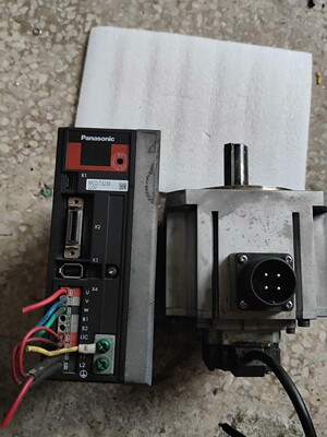 松下伺服电机1KW MCDJT3230 MHMJ102P1E