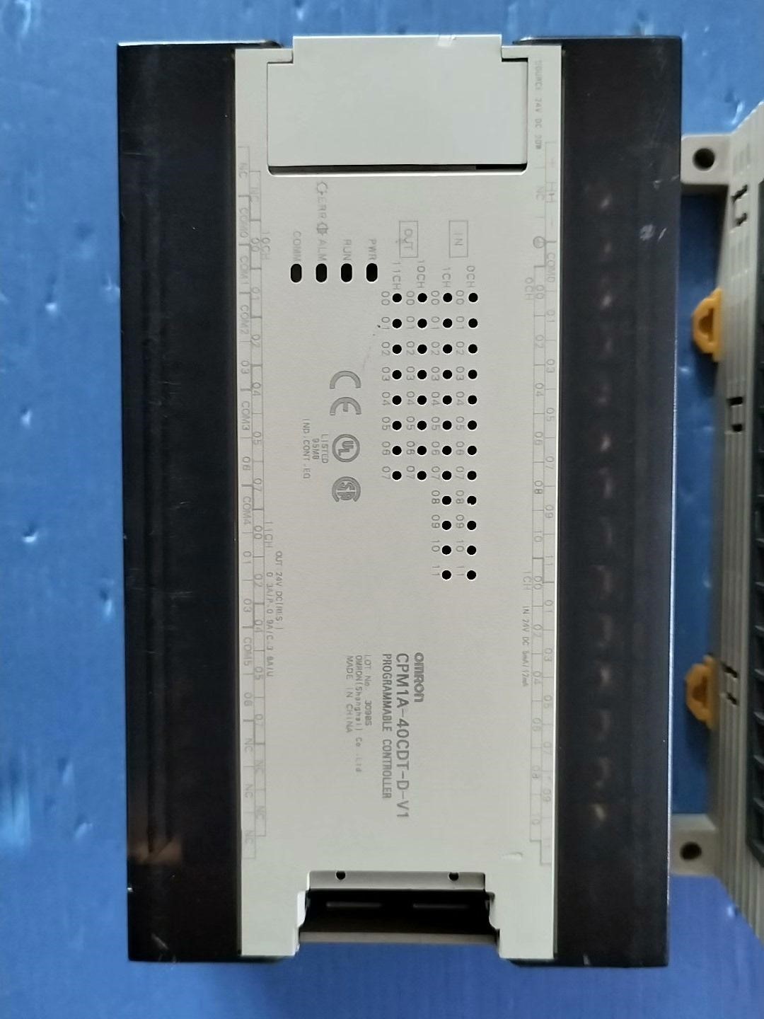 欧姆龙PlC CPM1A-40CDT-D-V1