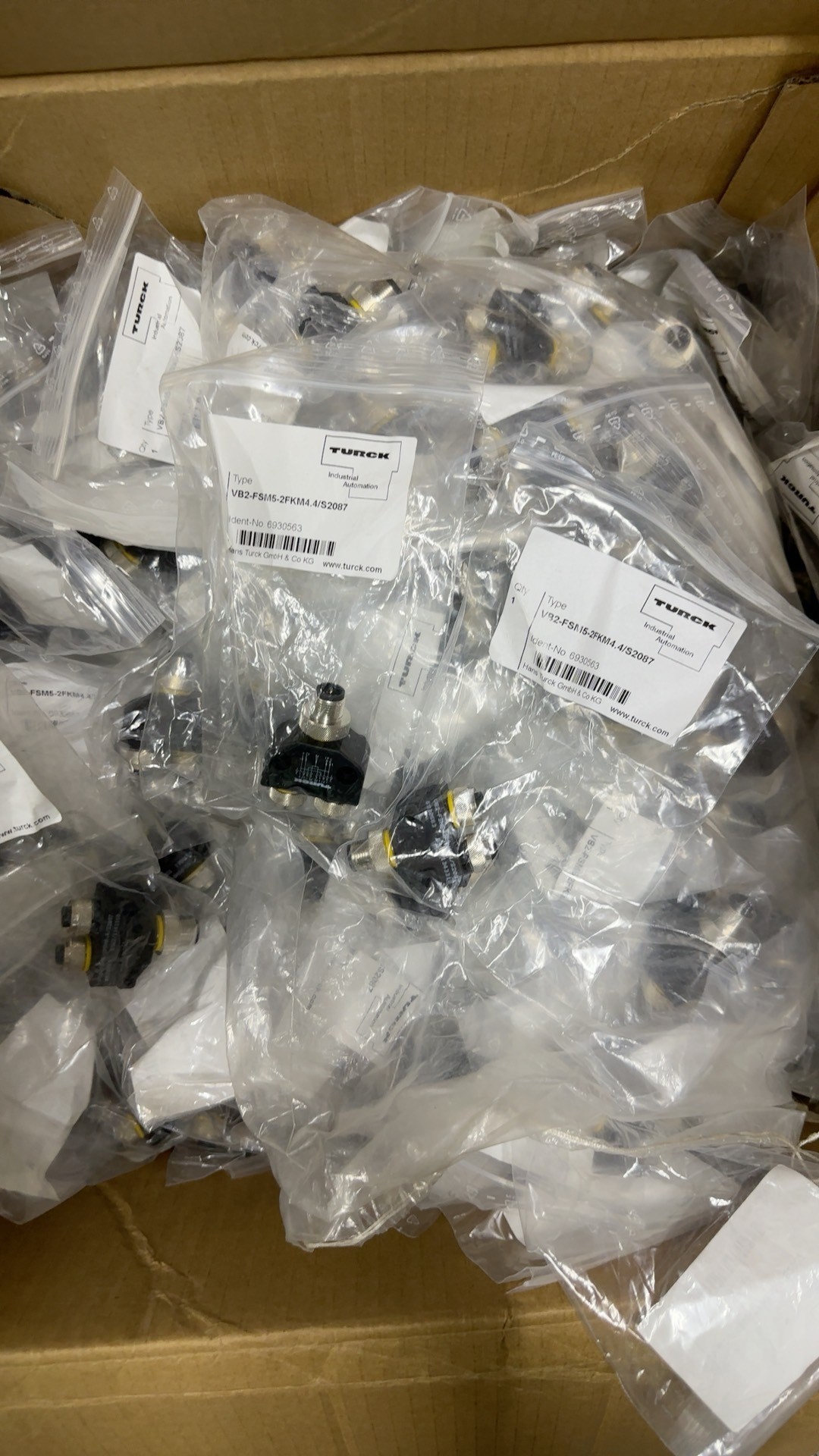 全新原装图尔克TURCK VB2-FSM5-2FKM4.4/