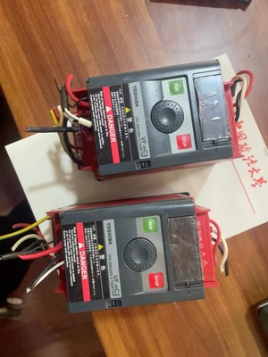 东芝变频器0.75kw东芝VFNC3S-2007PL拆机还剩