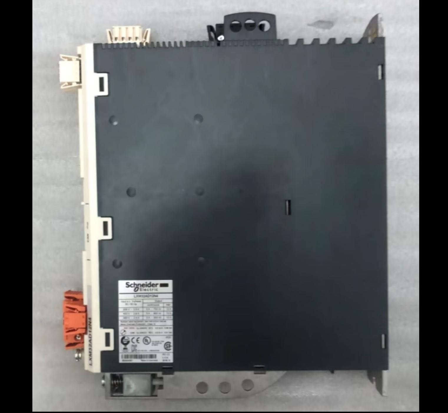 LXM32AD12N4伺服驱动器 施耐德 Schneider