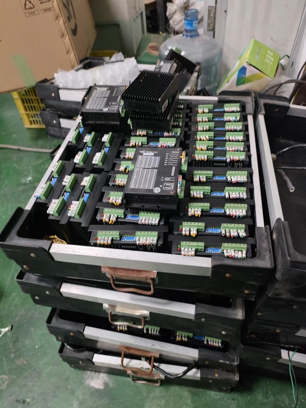 特价便宜处理二手拆机研控步进驱动，2D45M-C2 带马达