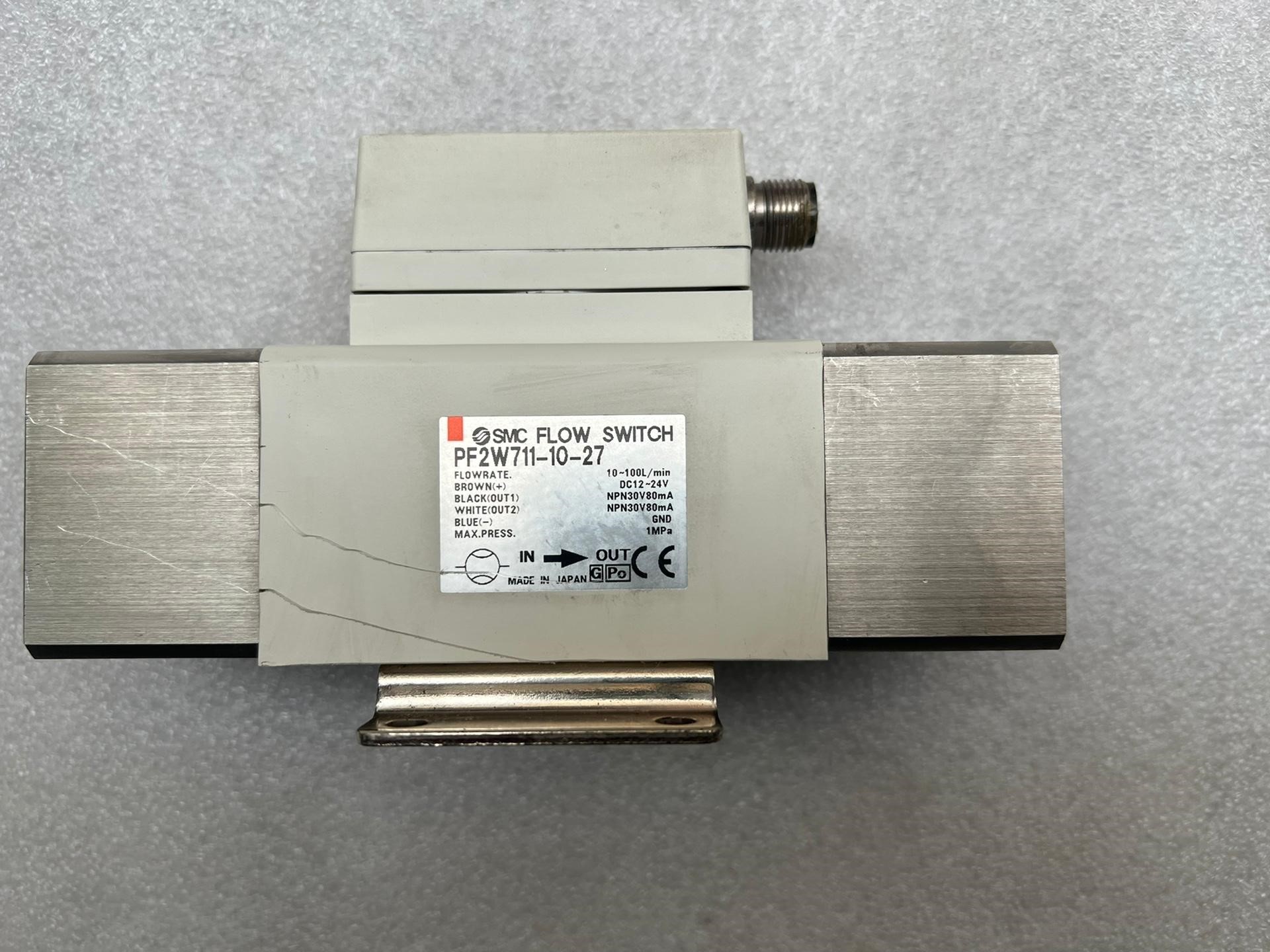 SMC流量开关PF2W711-10-27