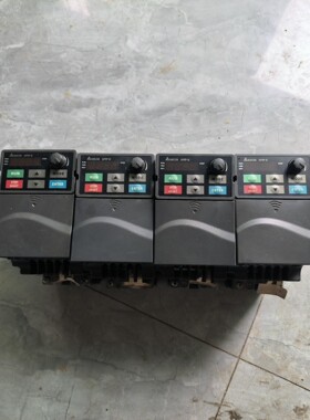 台达变频器VFD015E43A拆机四台，功能正常，工人不会拆