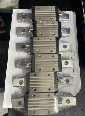 米思米滑块型号SSXR33:轨道宽23mm*160mm配一个