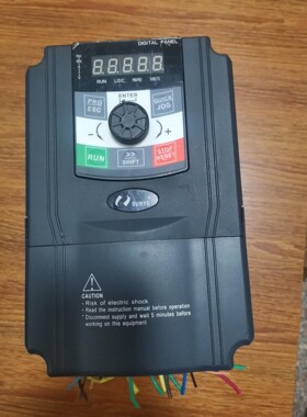 日业CM530-A04T1R5G/2R2PB 1.5kw拆机