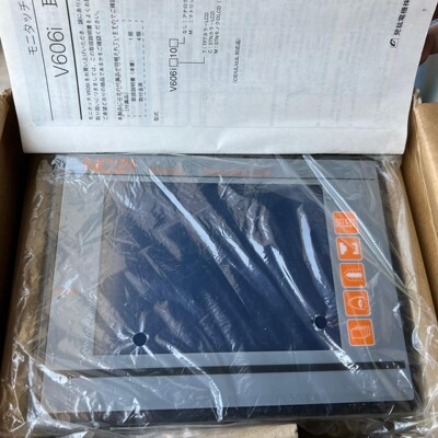 原装全新富士触摸屏V606iM10M-033，现货两个，盒子