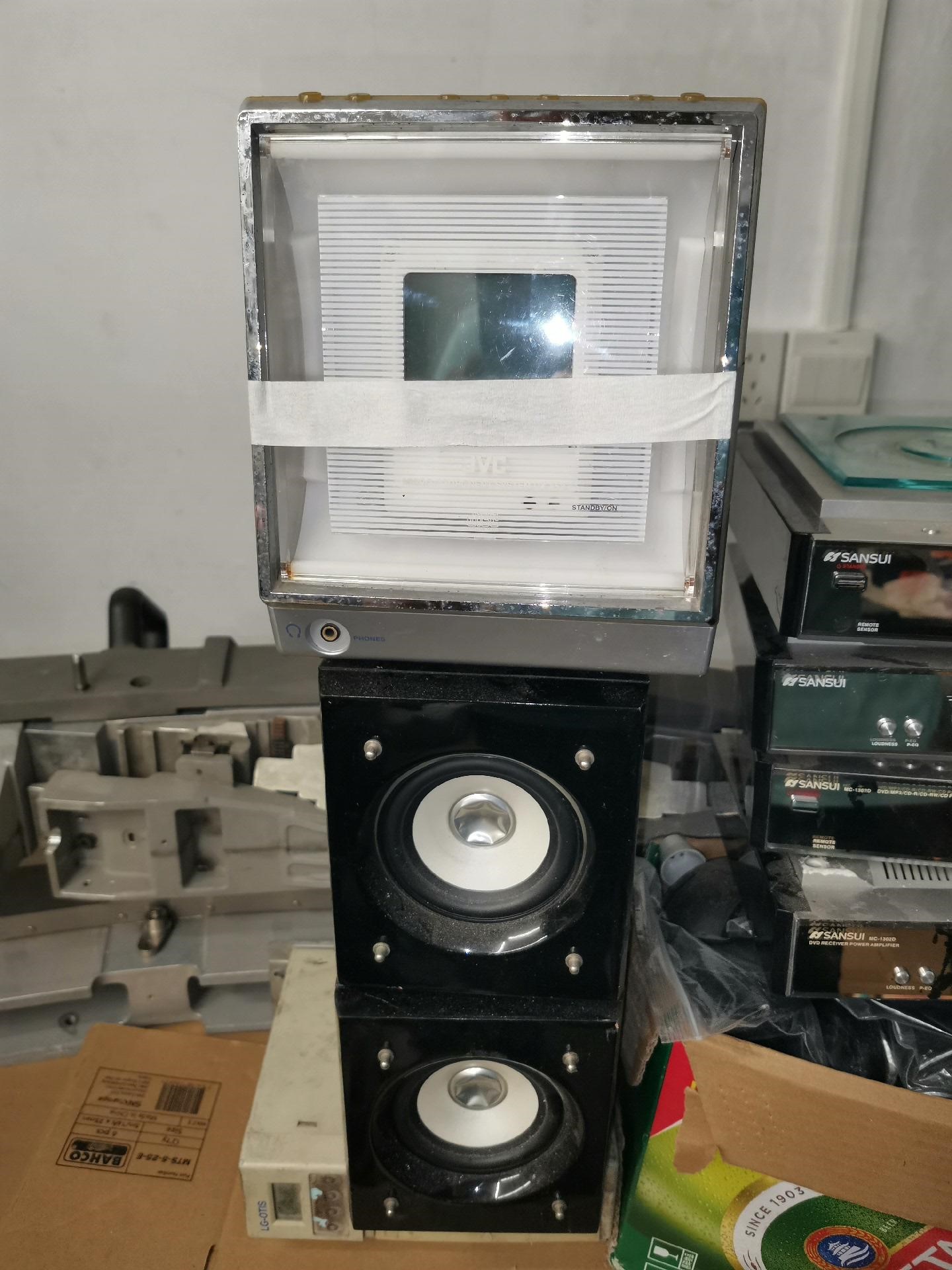 JVC UX-A52 组合音响有音箱可以找到，成色目测主机螺