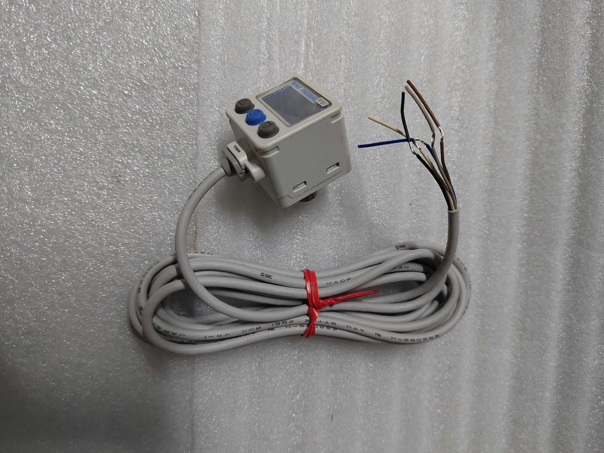 全新SMC正品ZSE40A-01-R-P数显压力开关 只有1