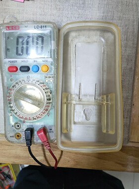 闲置LECE  LC811一只。功能正常。无电池，无表笔，有