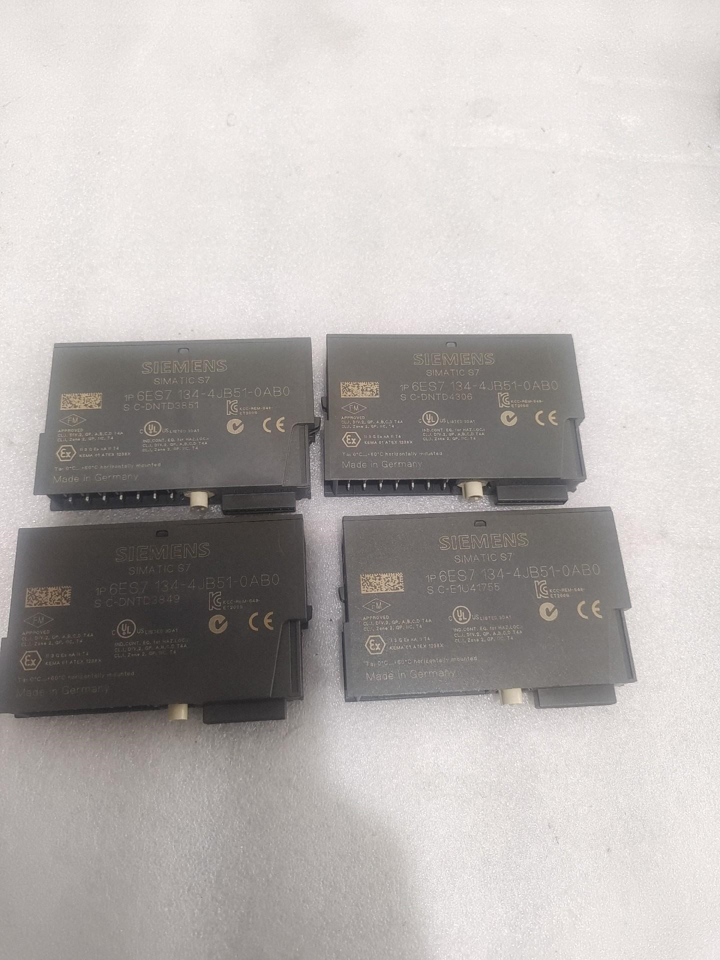 6ES7134-4JB51-0AB0. 西门子模块，一共四个