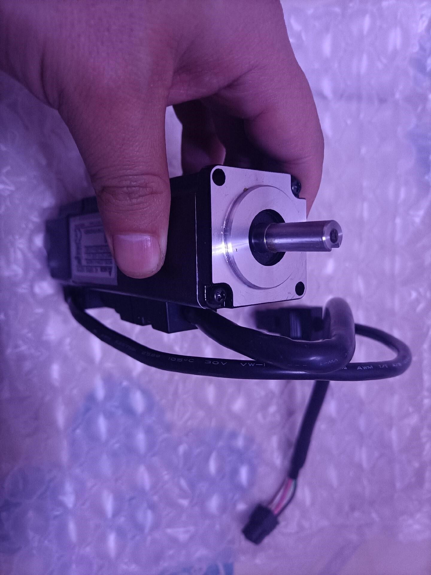 台达A2系列100w伺服电机，ECMA-C10401FS