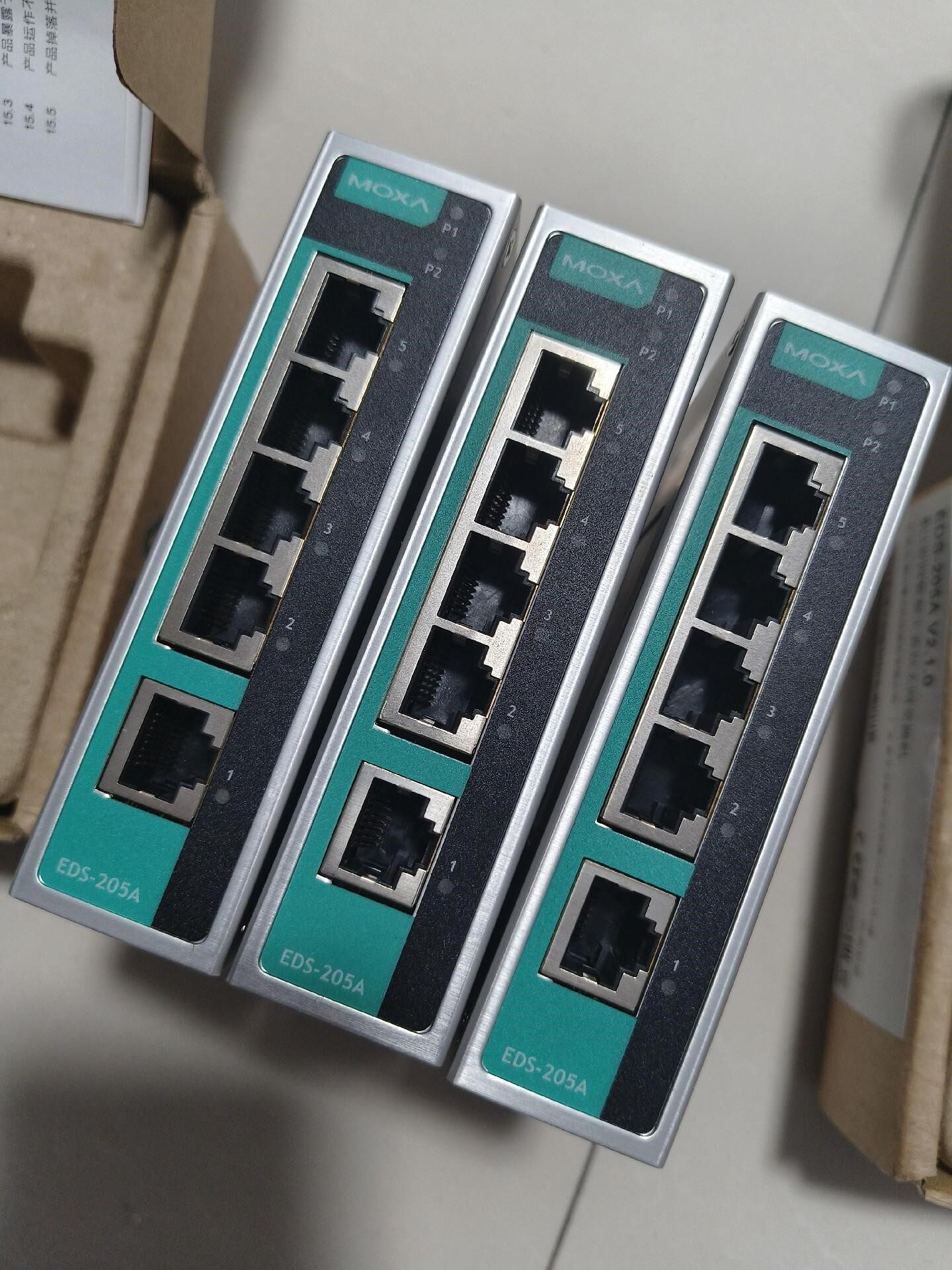MOXA EDS 205A 5口非网管型工业以太网交换机，工