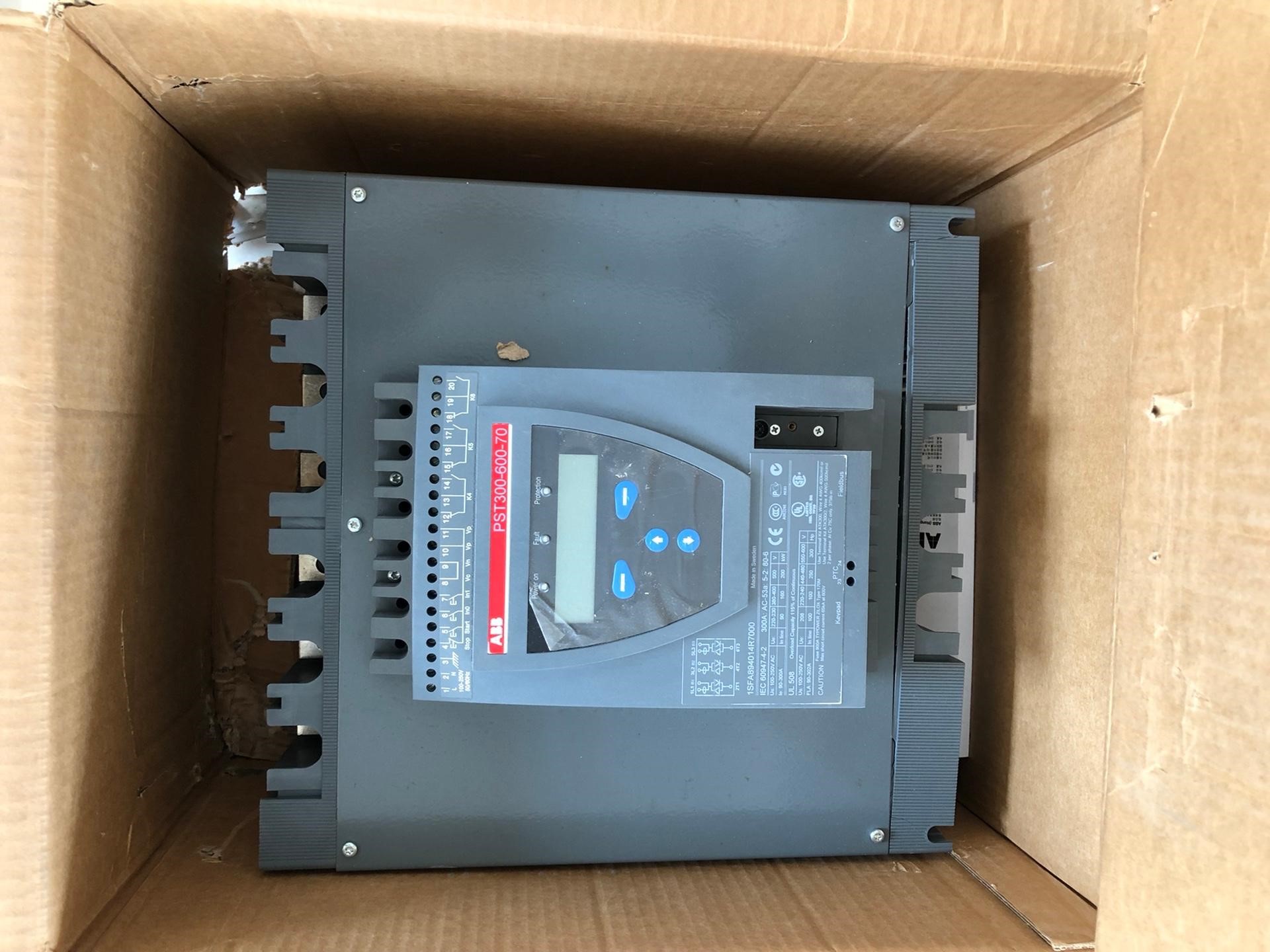 全新ABB软启动器PST300-600-70 1SFA894