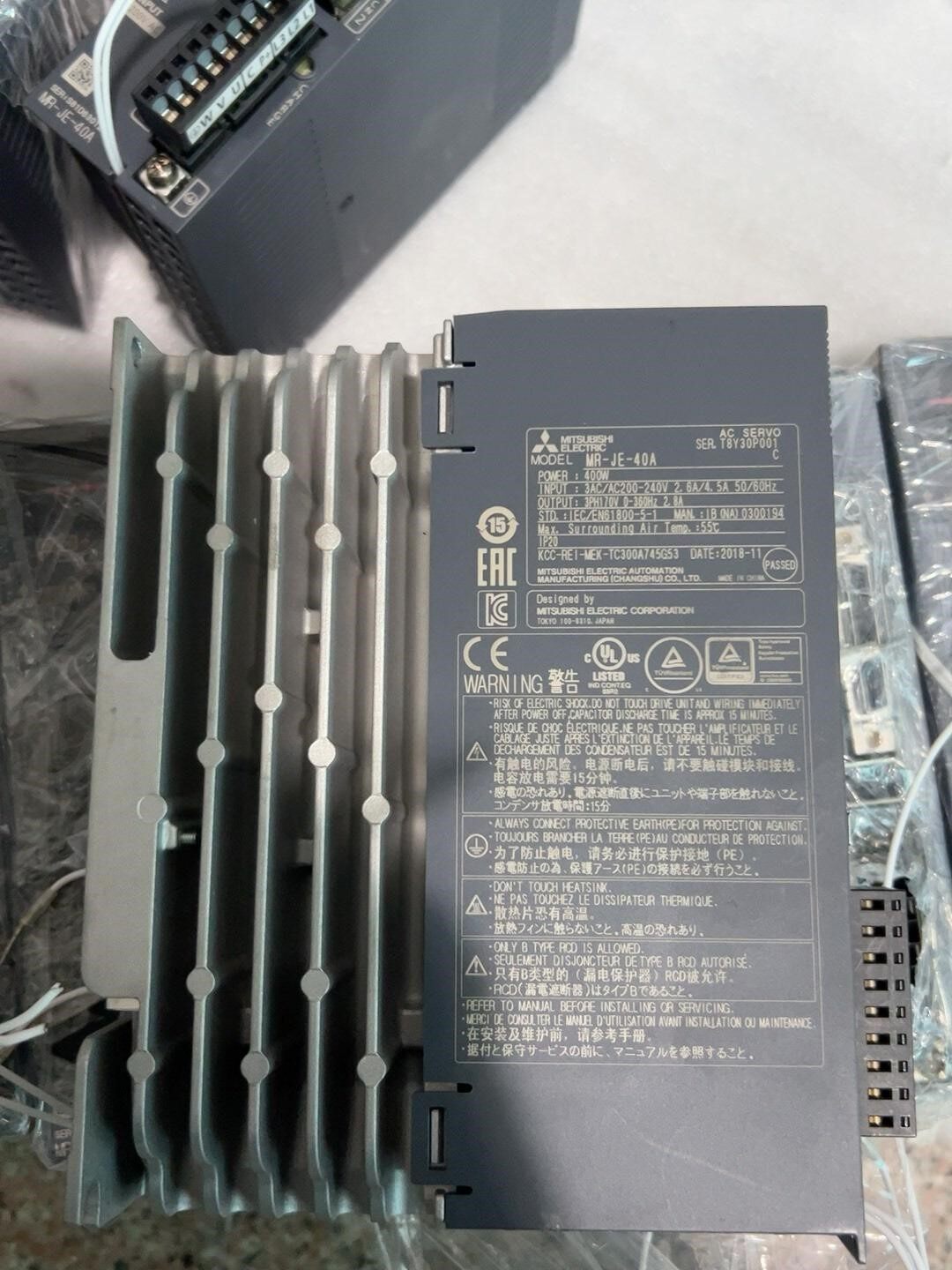 三菱驱动MR-JE-40A二手拆机成色好
