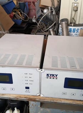 中科科仪kyky分子泵电源。共有两台，cxf1400型磁悬浮