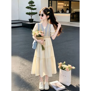 女童连衣裙夏薄款2026新款初中生度假风公主裙女孩大童巨好看裙子