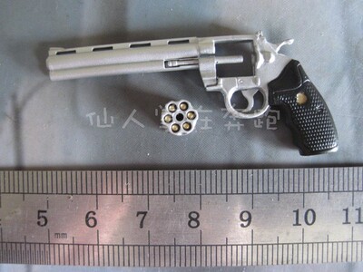 1 6兵人 威龙 73039  银色蟒蛇 左轮 长管 手枪 模型 全新 现货