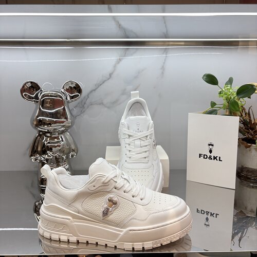 男士头层牛皮轻奢小白鞋舒适百搭