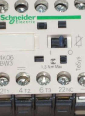 全新（原厂国外采购）供应接触器辅助触点LA1KN11M LC1N1201F5N