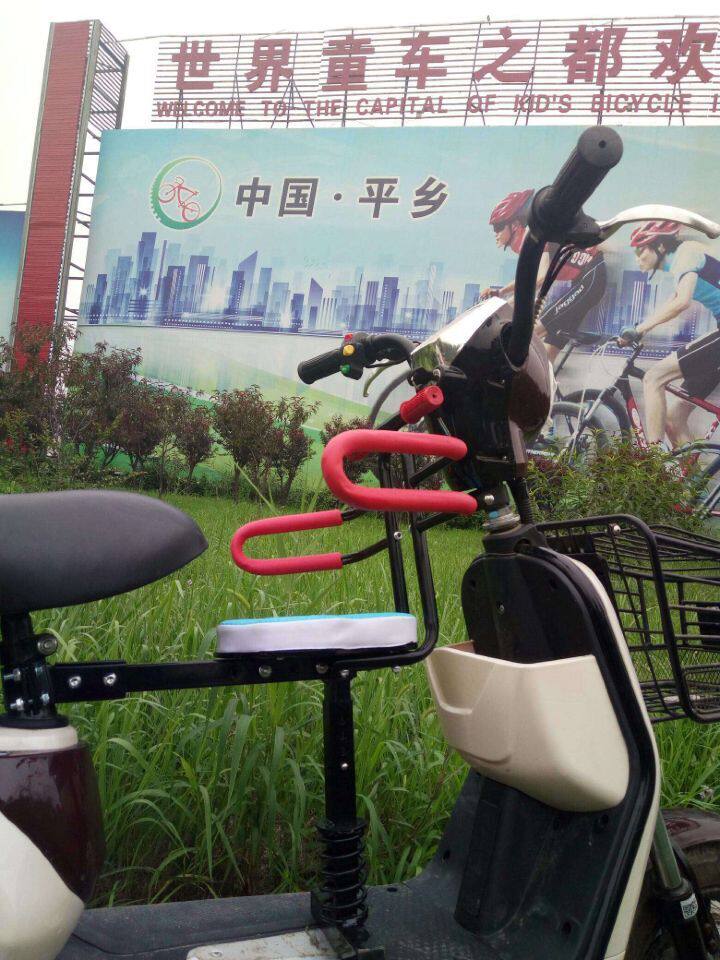 siège enfants pour vélo - Ref 2417900 Image 4