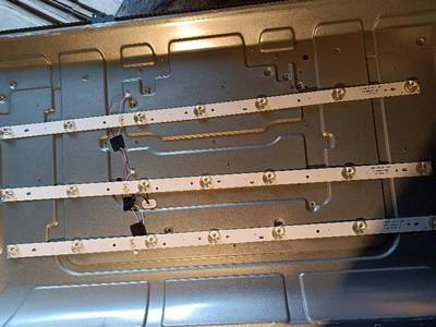 熊猫LE32F51L32F33灯条3S3205D