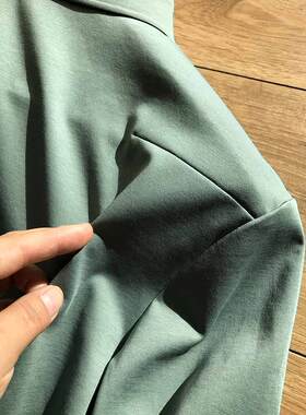 上身的一刹那，哥满足了！科技面料舒爽到哭！免打理懒人长袖衬衫