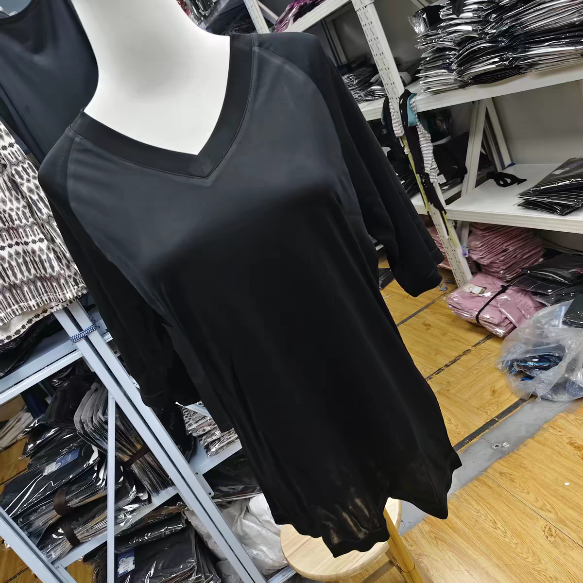 针织真丝桑蚕丝重磅长丝双面砂洗女士鸡心领插肩袖舒适透气丝滑款