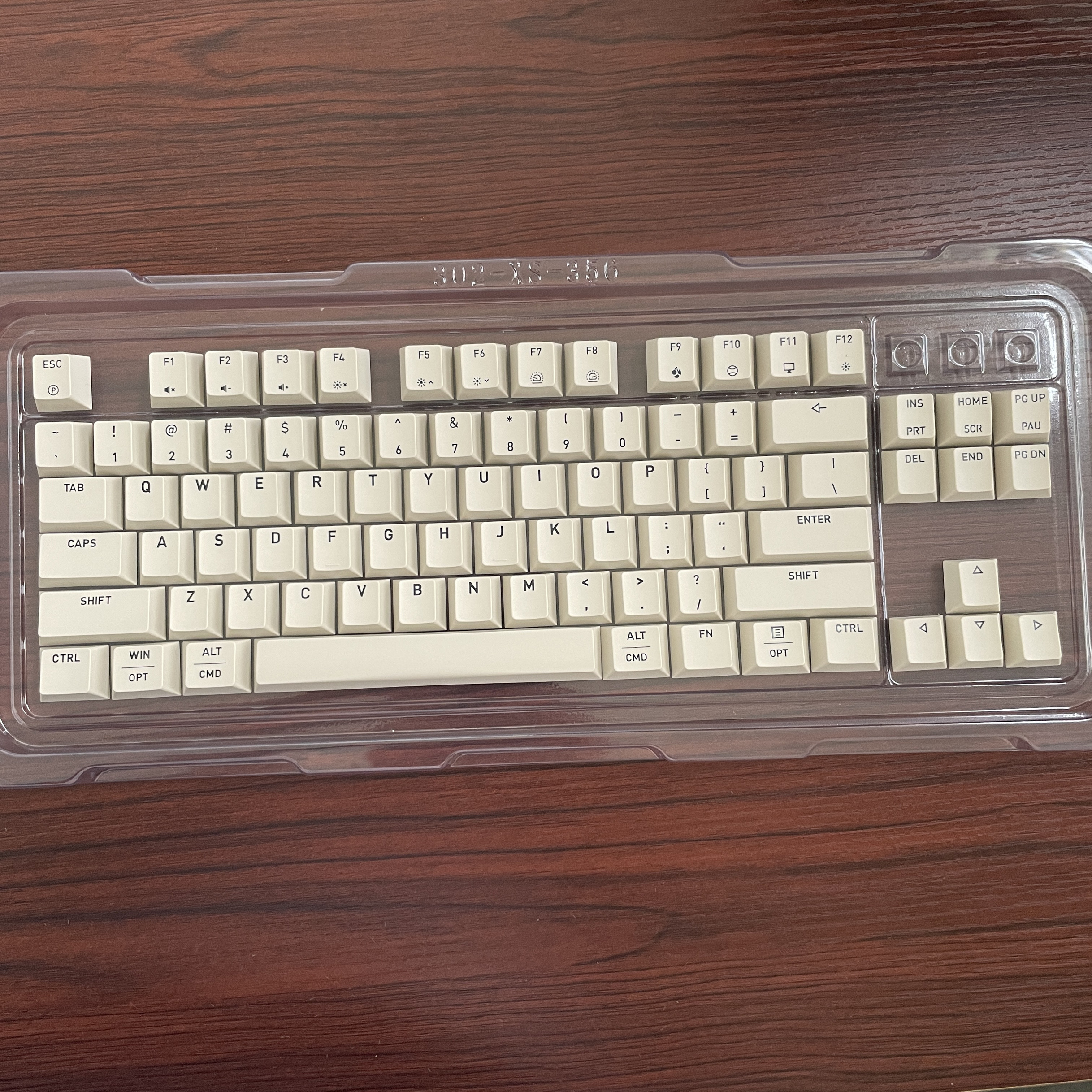 CHERRY樱桃mX8.3机械键盘原装键帽pbt材质透光84键适配mX8.2/mx80