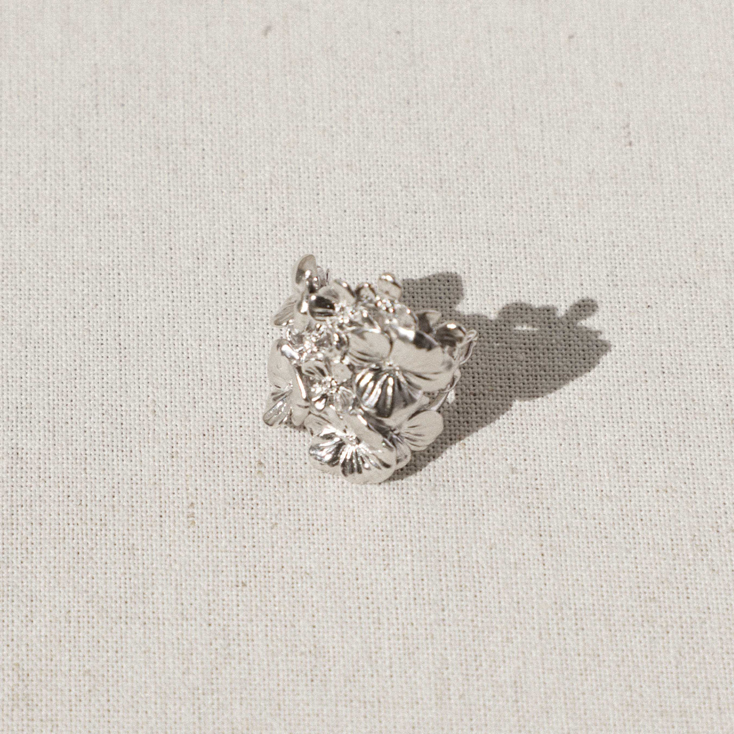 MONSECRET镂空设计花卉开口戒指图片