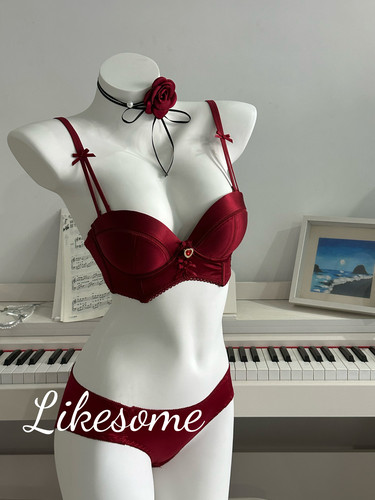 Likesome性感内衣女加厚小胸聚拢显胸大胸罩无钢圈收副乳文胸套装