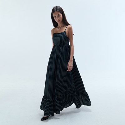 高级伞型不规则细条纹吊带连衣裙
