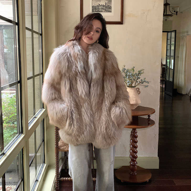立领中长款狐狸毛皮草