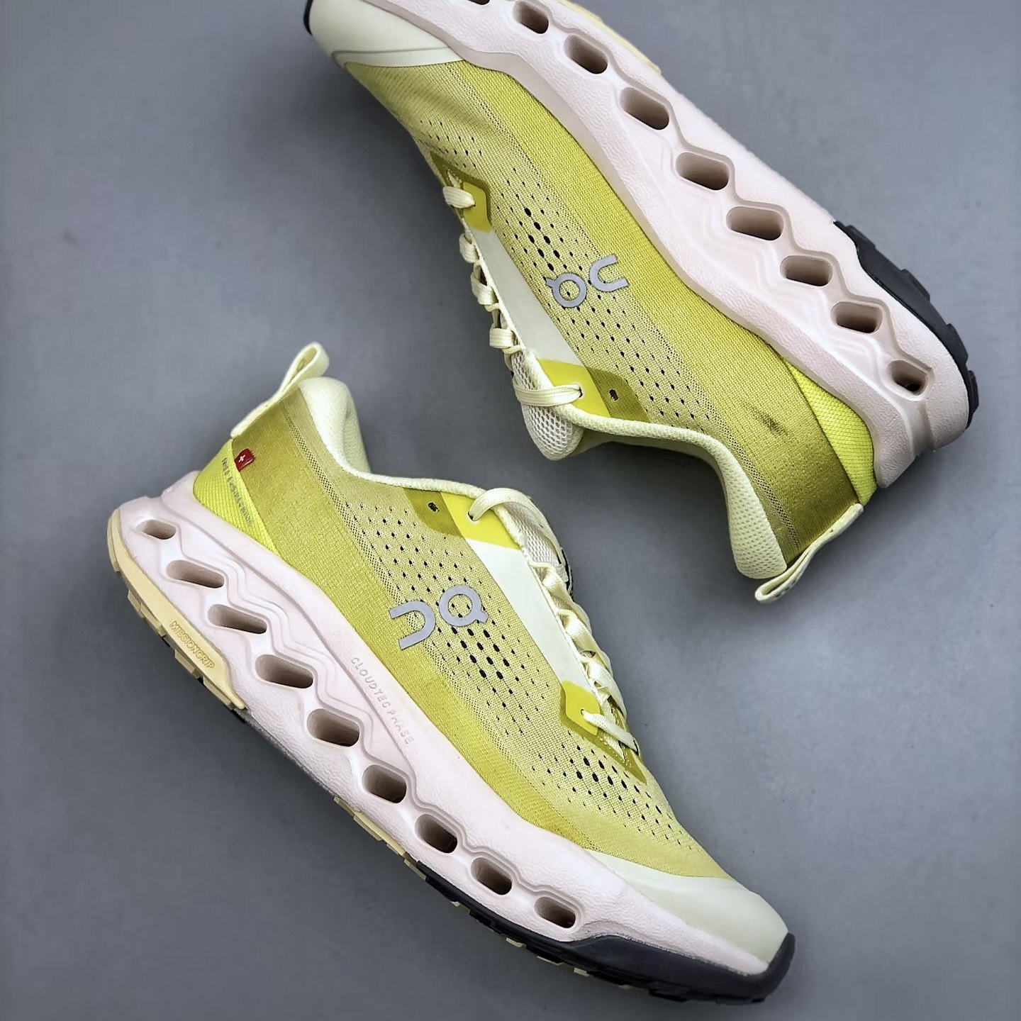 On昂跑 Cloudsurfer Trail 2 2025 新品男款缓震越野跑鞋