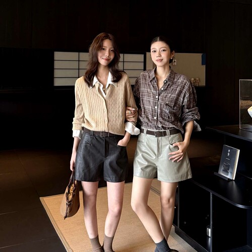 ICCIICC-2677十三行秋女髦摩登PU皮短裤a字遮胯显瘦靴裤休闲短裤