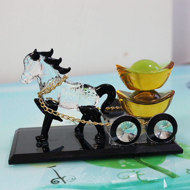 水晶马车拉元宝白菜玻璃保平安招财创意香水座车内装饰品车载摆件