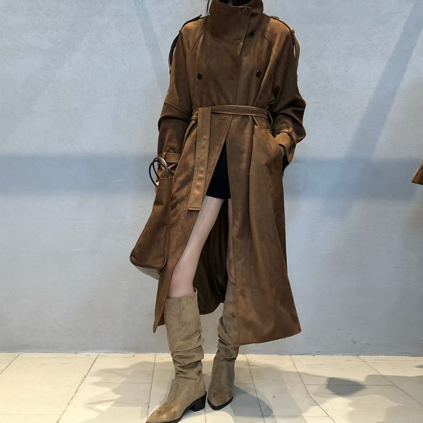 高级感加厚牛皮绒棕色风衣外套