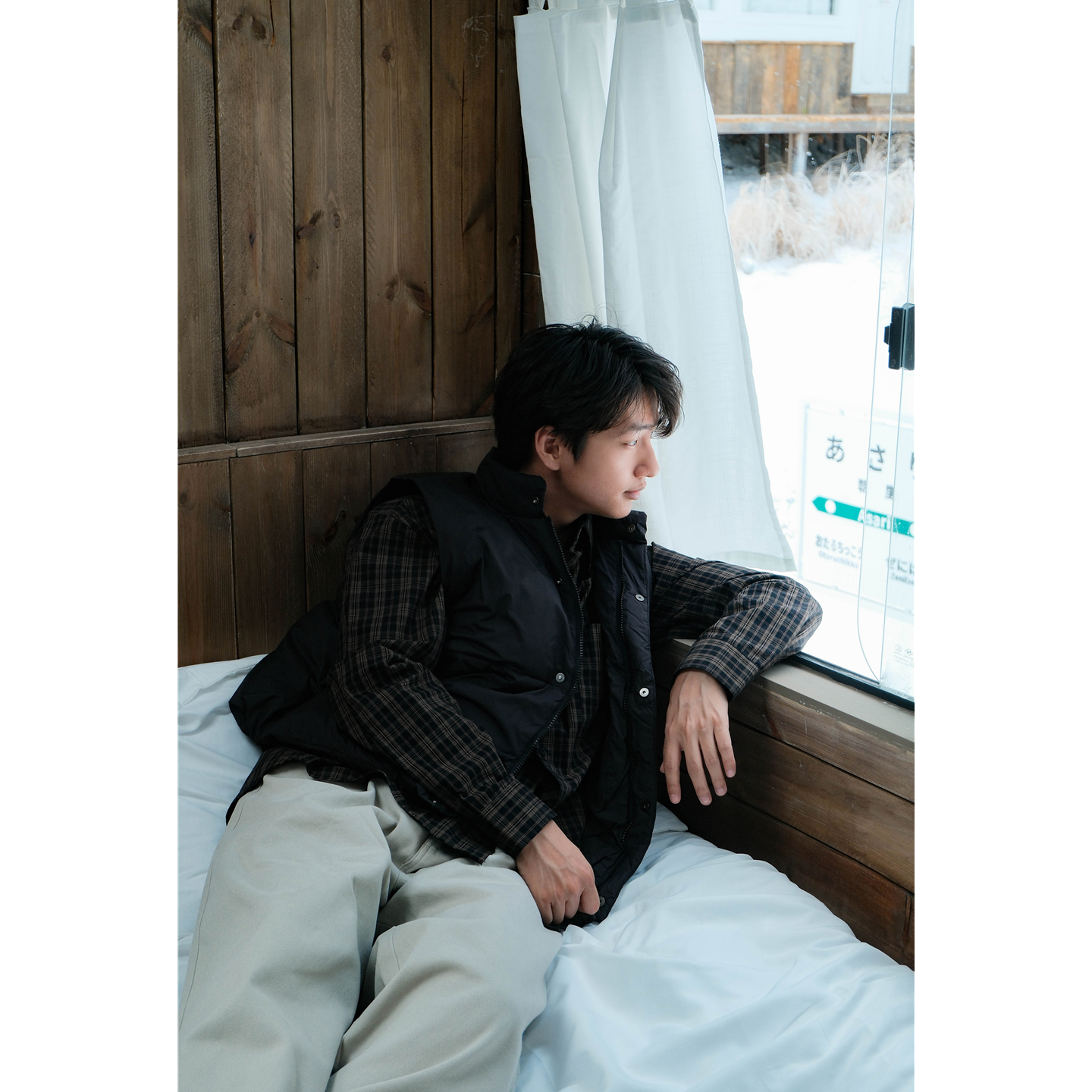 90白鸭绒加厚保暖立领羽绒马甲