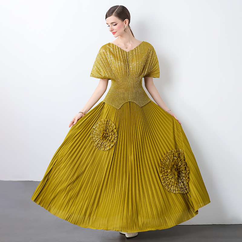 三宅2025欧美风烫金蝙蝠袖压褶上衣百褶盘花半裙跨境时尚女套装