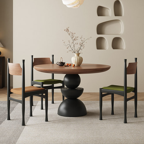 复古风设计师实木圆形餐桌椅组合