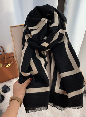 法国高端百搭围巾女秋冬季羊绒保暖两用大披肩时尚外搭加厚围脖潮