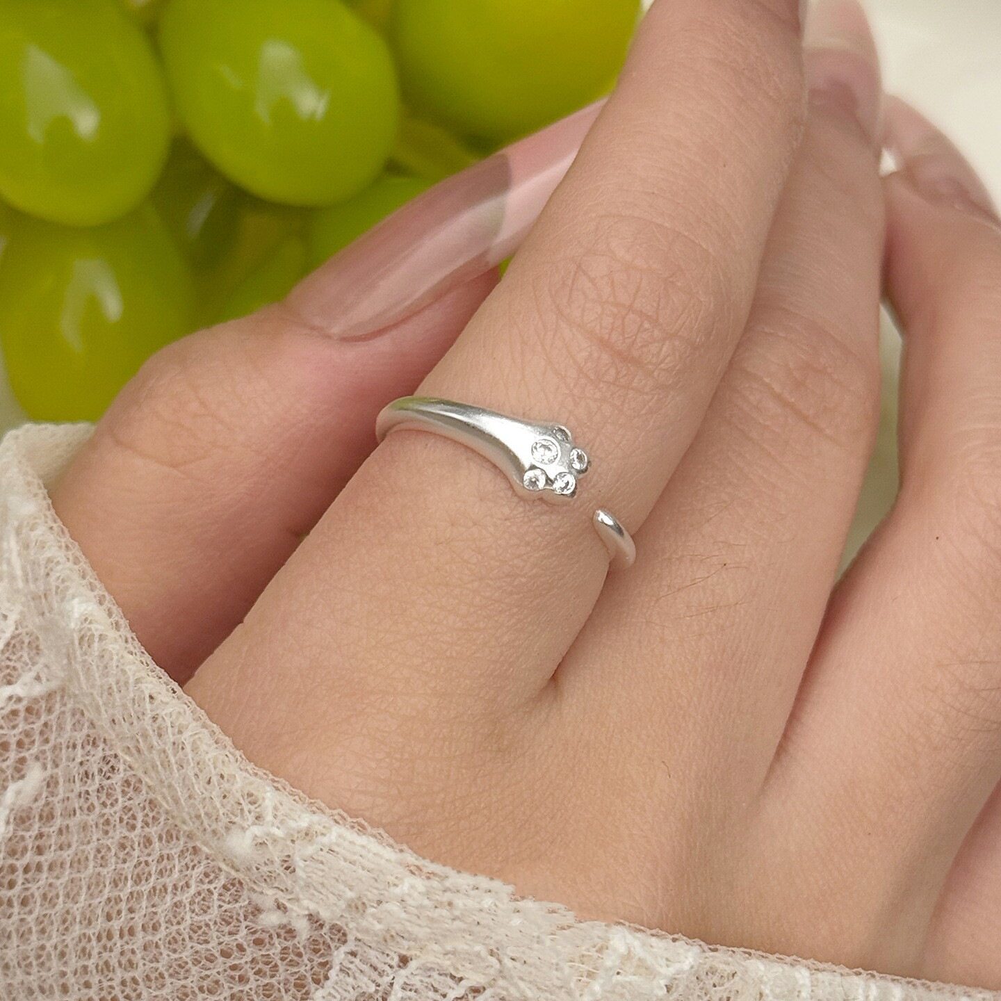 萌趣猫爪戒指女简约时尚气质百搭开口指环雾面哑光ins风食指戒潮