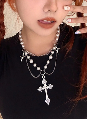 哥特风叠戴十字架项链珍珠多层choker颈链朋克锁骨配饰亚比高级感