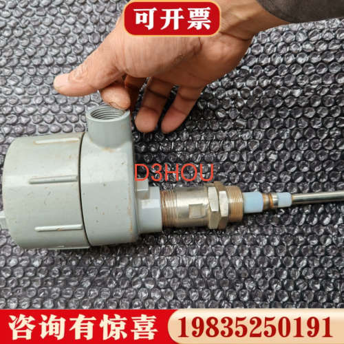 议价射频导纳物位开关L-2000D，成色如图实物拍摄，功能完好。议