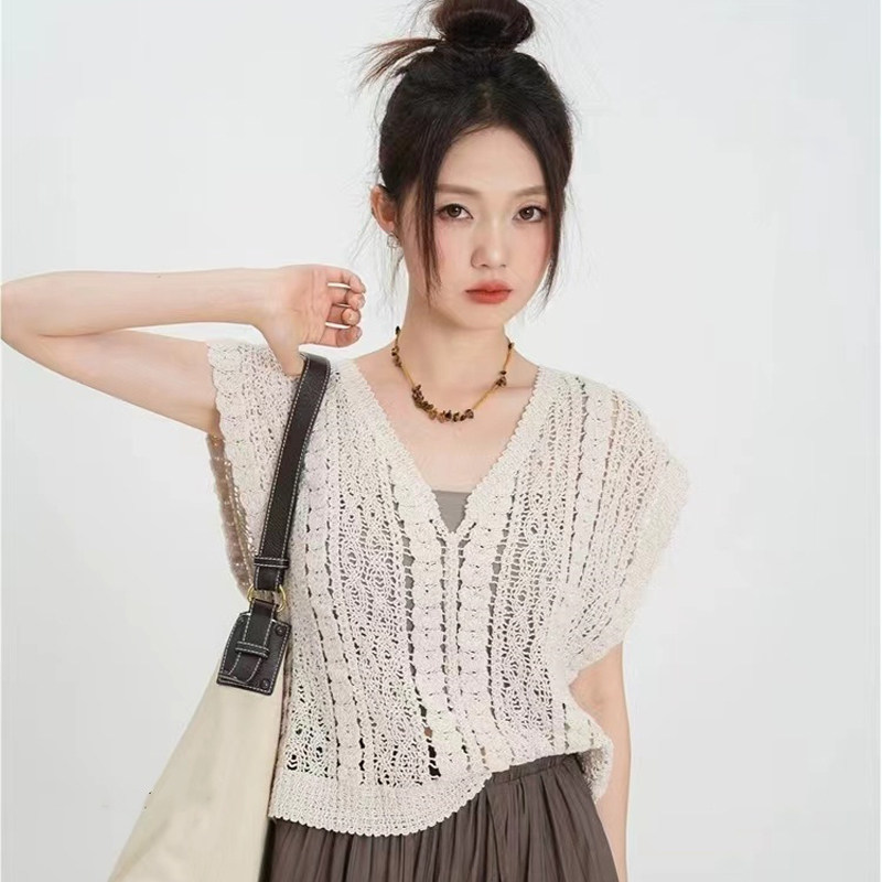 镂空钩花针织马甲女背心夏季设计感小众外穿吊带宽松无袖辣妹上衣
