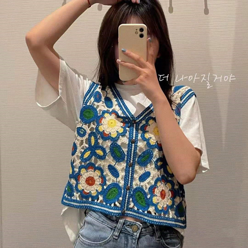 2025春夏新款网红甜美镂空钩花马甲短背心针织上衣洋气女外穿马夹